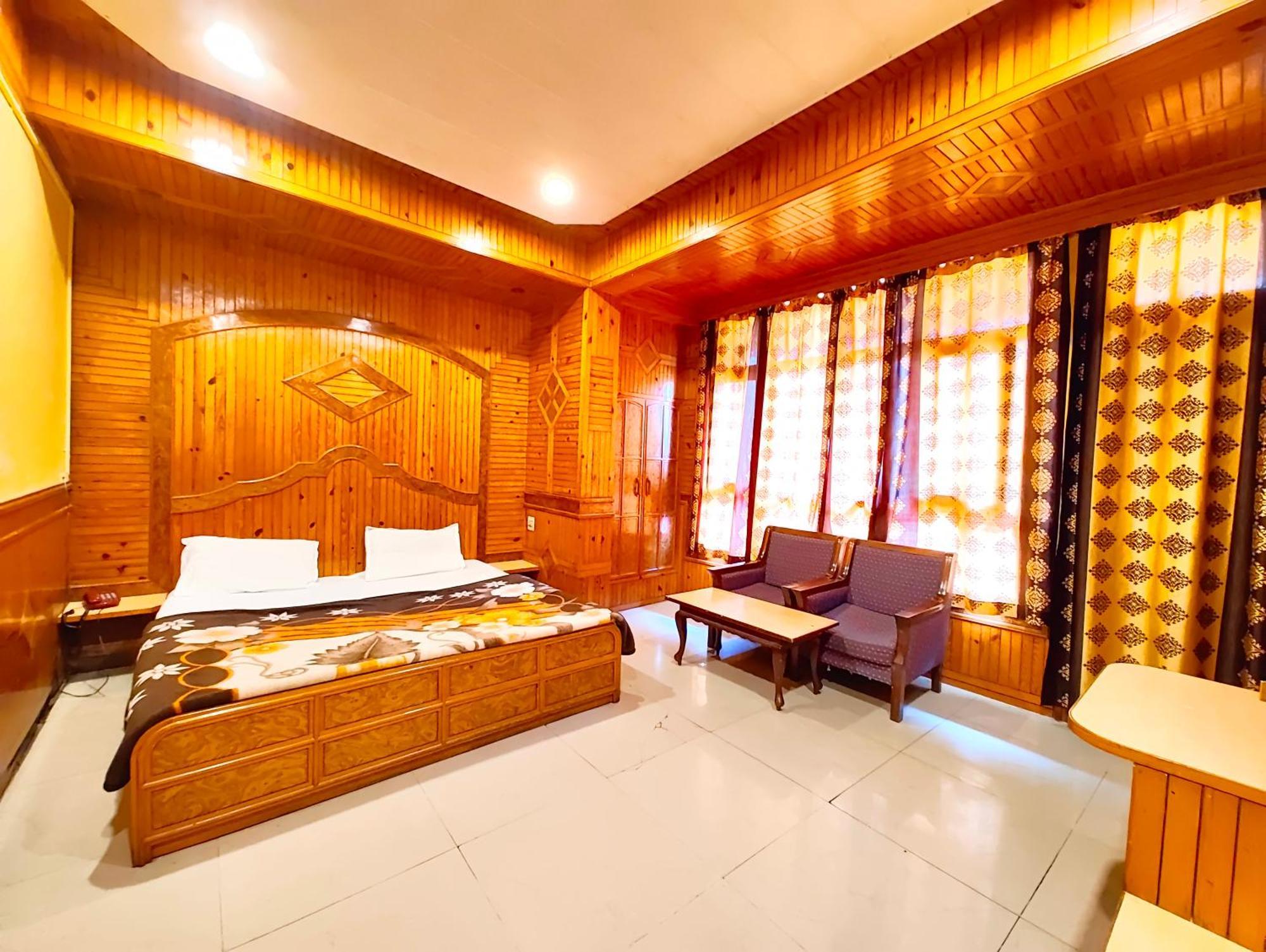 Hotel Shalimar The Mall Road Nainital Exterior foto