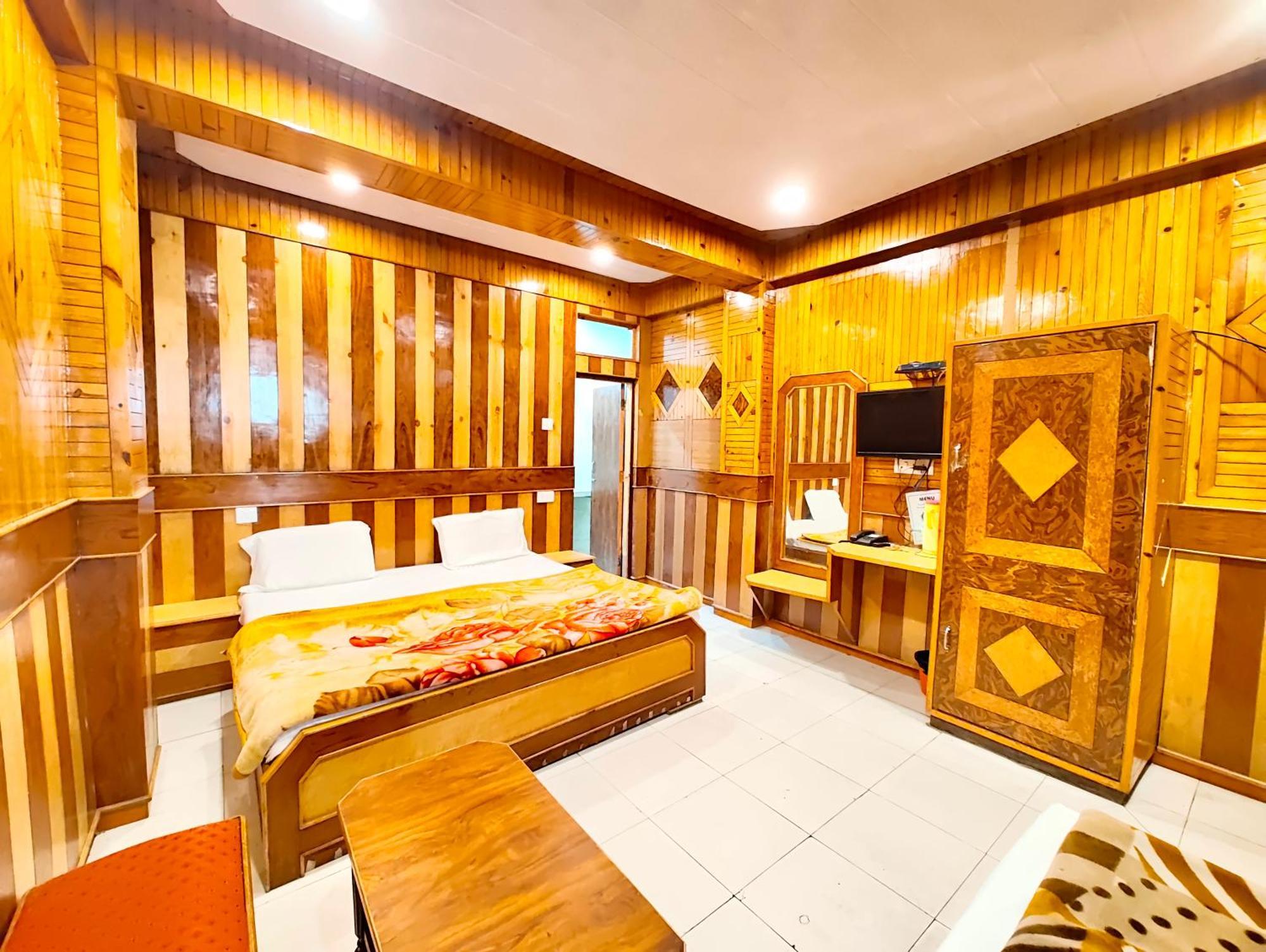Hotel Shalimar The Mall Road Nainital Exterior foto