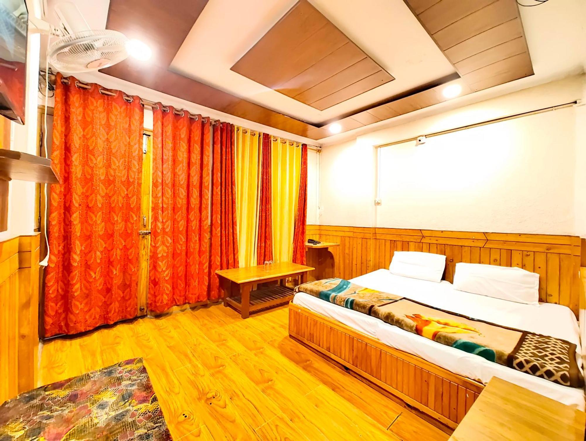 Hotel Shalimar The Mall Road Nainital Exterior foto